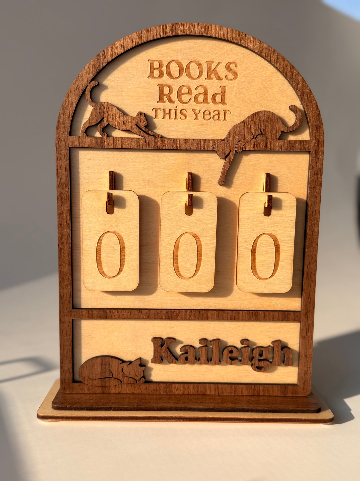 Feline Friends Book Tracker